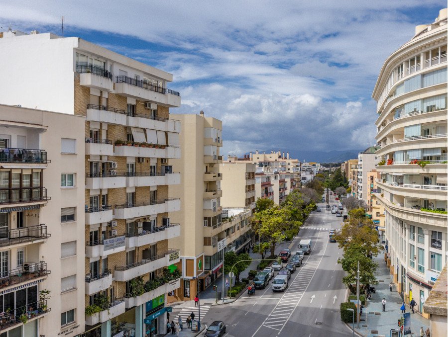 Amplio apartamento de 4 dormitorios en Marbella Centro – Ricardo Soriano