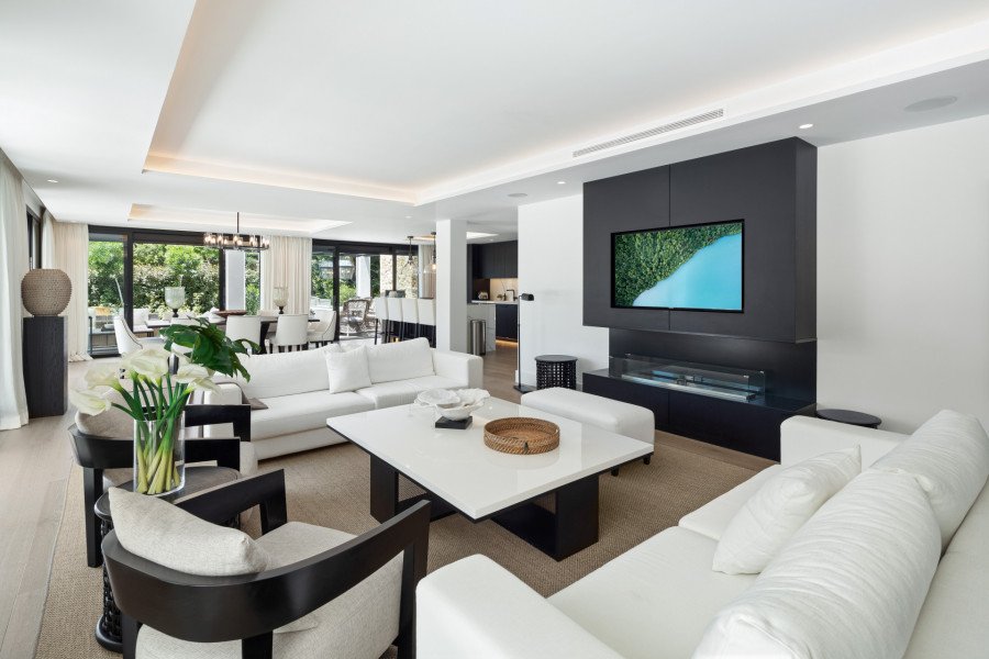 VILLA EN NUEVA ANDALUCIA, MARBELLA