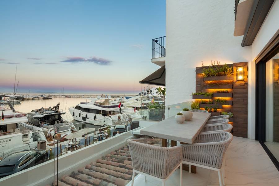 APARTAMENTO EN MARBELLA – PUERTO BANÚS