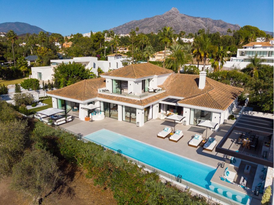 Villa en Nueva Andalucía