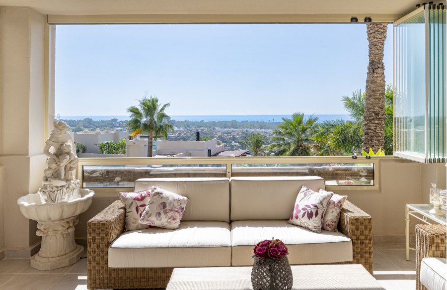 Elegante apartamento en Paraíso Barronal, Estepona Este