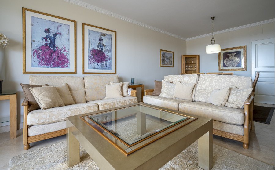 Elegante apartamento en Paraíso Barronal, Estepona Este