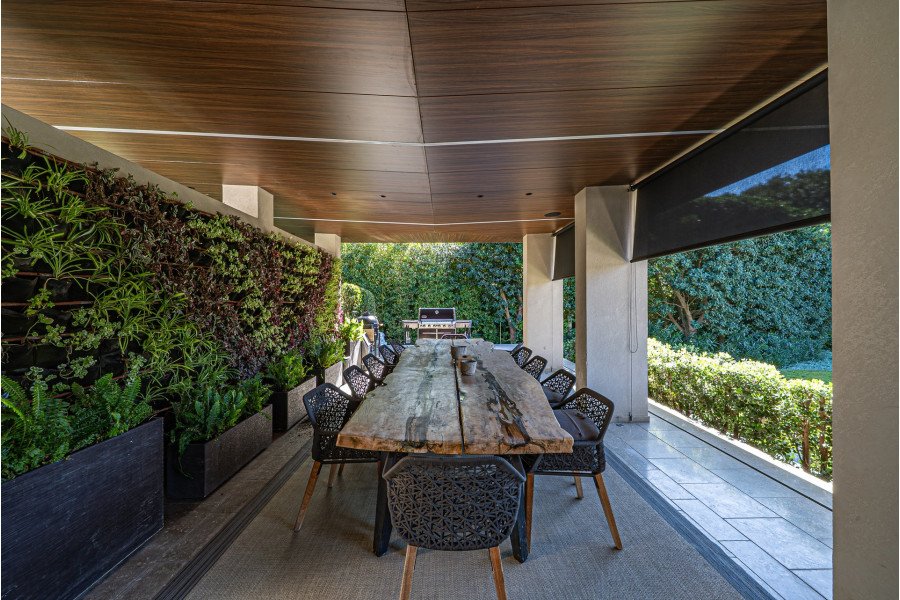 Exclusiva villa en primera línea de golf en Guadalmina Baja