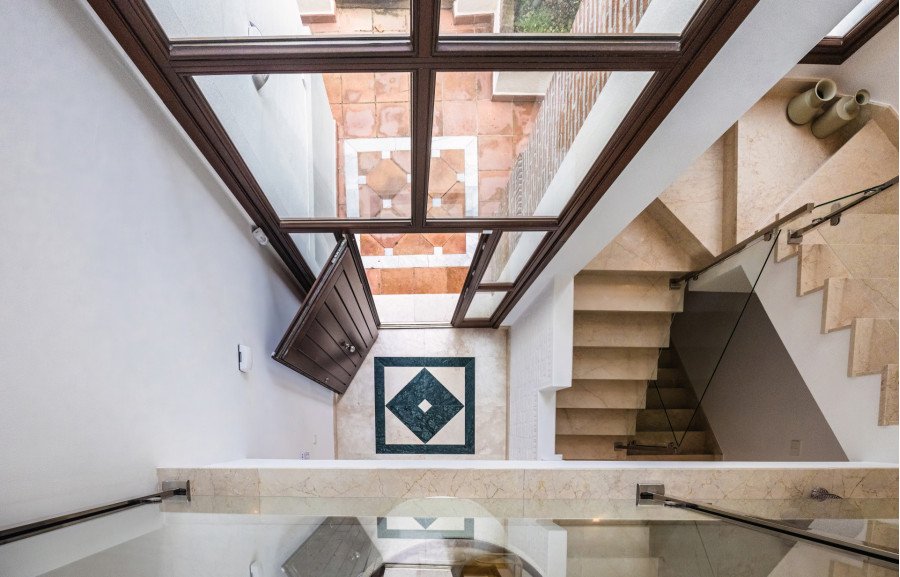 Elegante villa de 6 dormitorios en La Capellanía
