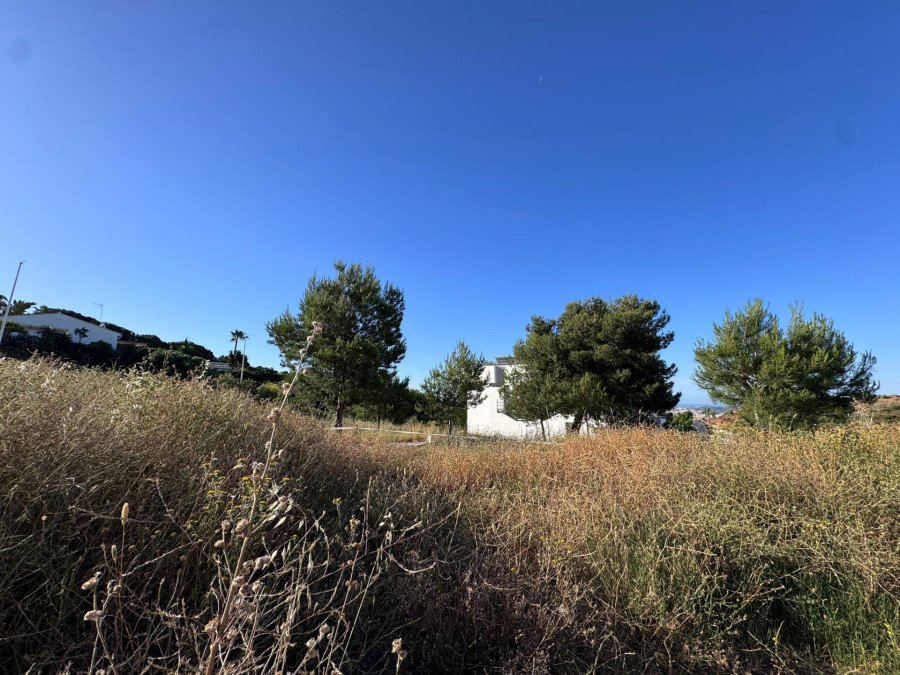 Se vende parcela en Mijas, Higuerón