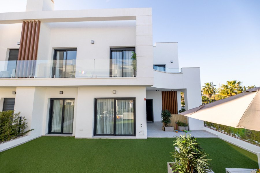 Villa Pareada Contemporánea en Bel-Air