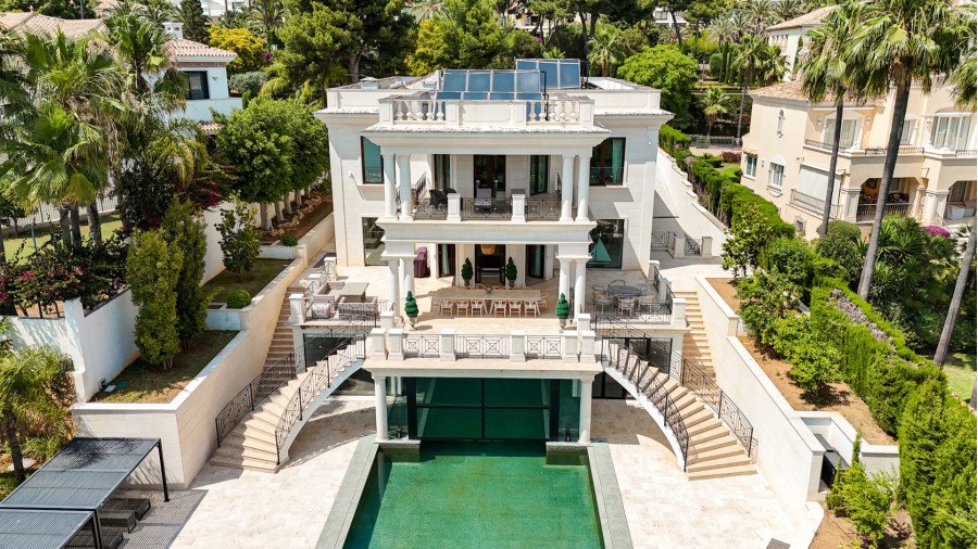 Exclusiva Oportunidad de Inversión en Sierra Blanca. Arquitecto: Ismael Mérida · Milla de Oro de Marbella