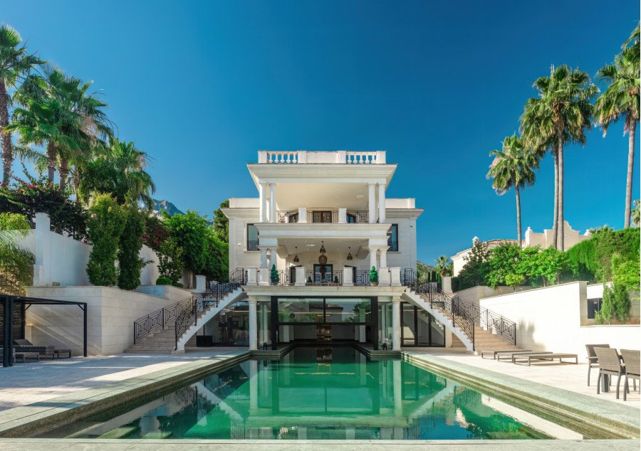 Exclusiva Oportunidad de Inversión en Sierra Blanca. Arquitecto: Ismael Mérida · Milla de Oro de Marbella