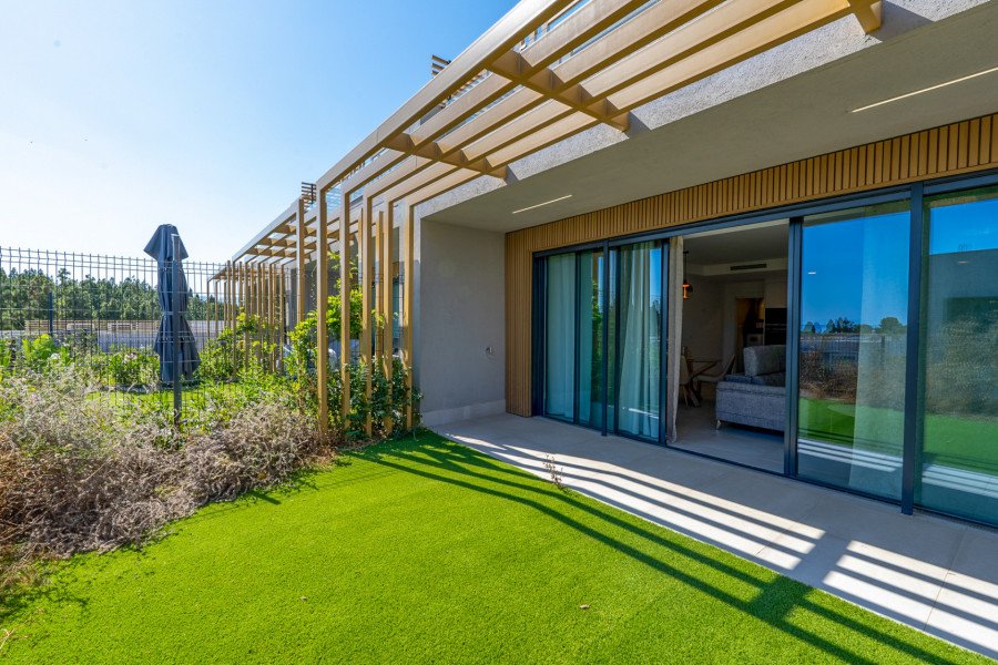 CASA MODERNA CON VISTAS PANORAMICAS AL MAR