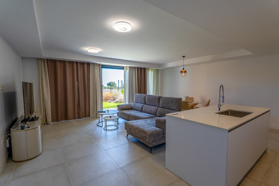 CASA MODERNA CON VISTAS PANORAMICAS AL MAR