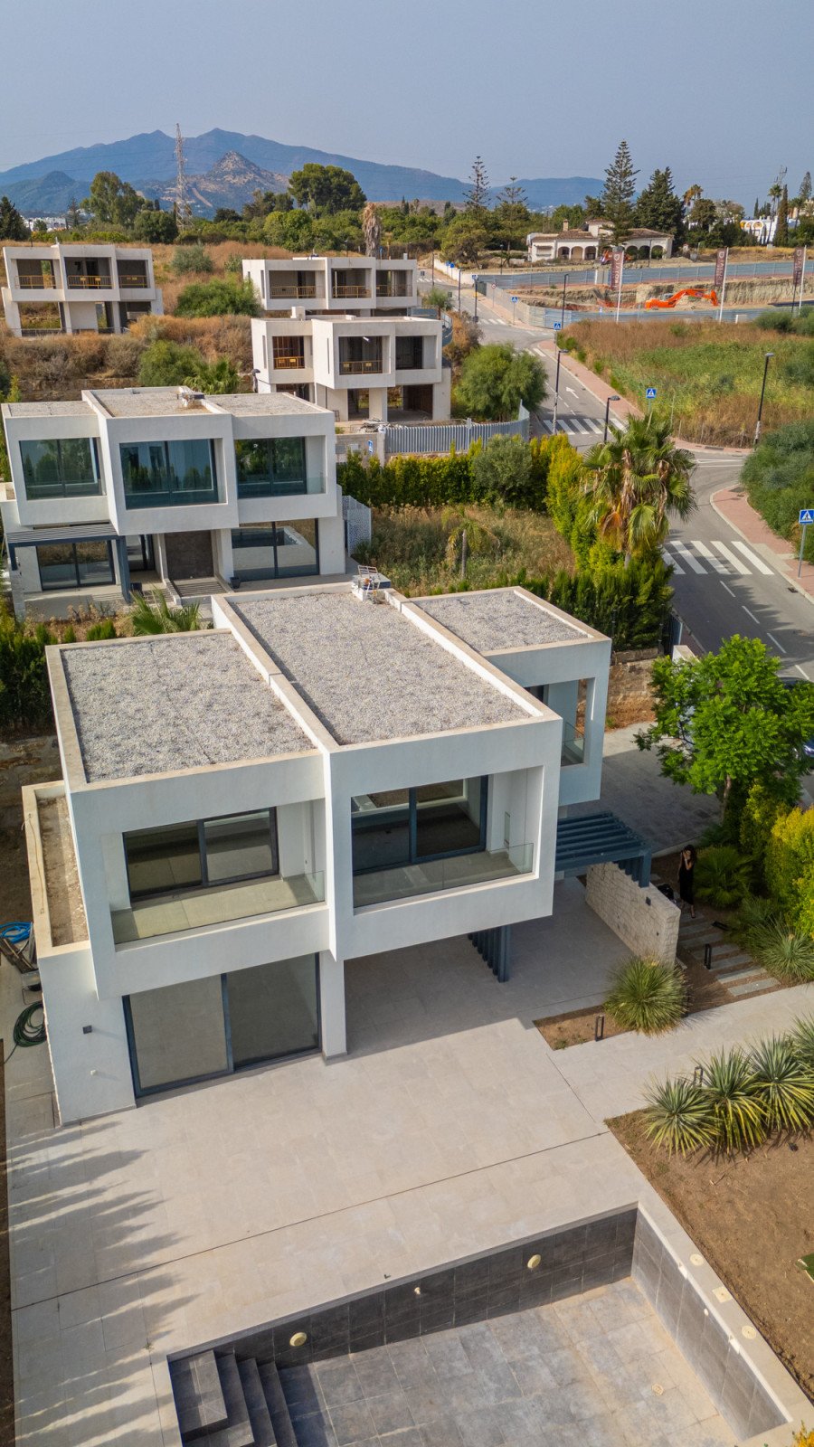 Modern Villa to Finish – Investment Opportunity in New Golden Mile, Estepona
