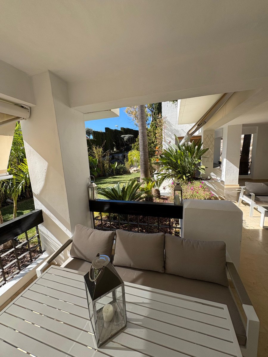 Unique Apartment with Direct Garden Access – Rio Real Golf, Marbella East