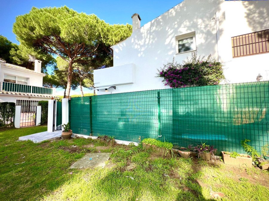Charming Beachside Townhouse – Paraiso Barronal, Estepona