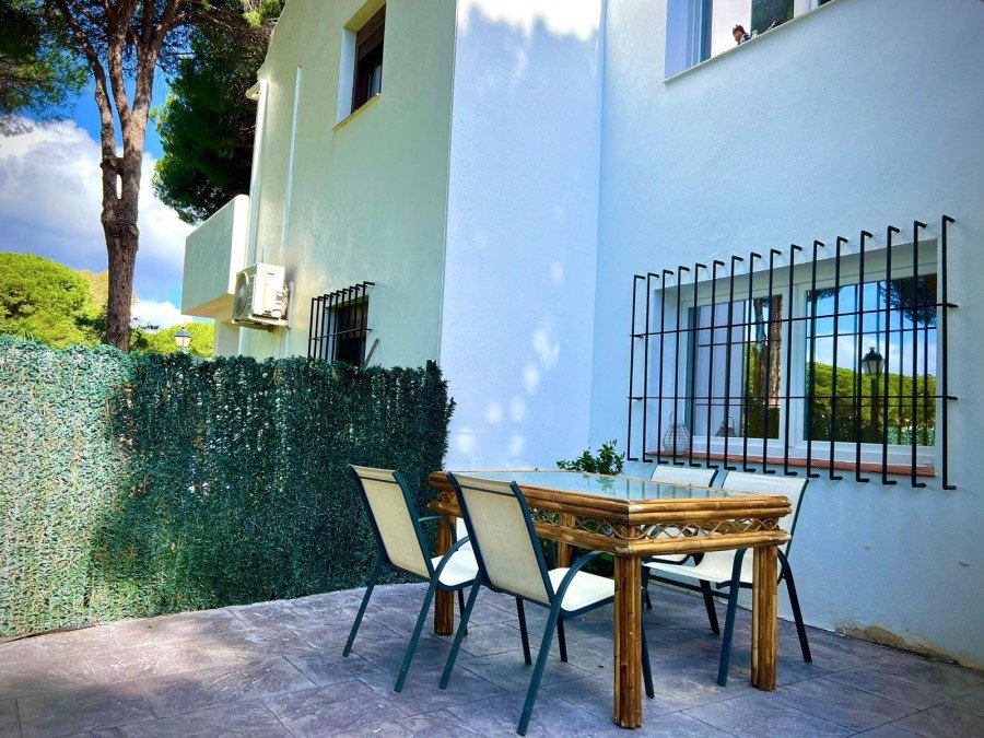 Charming Beachside Townhouse – Paraiso Barronal, Estepona