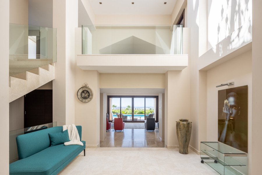 Elegant Villa with Sea Views in Los Flamingos Golf, Benahavís