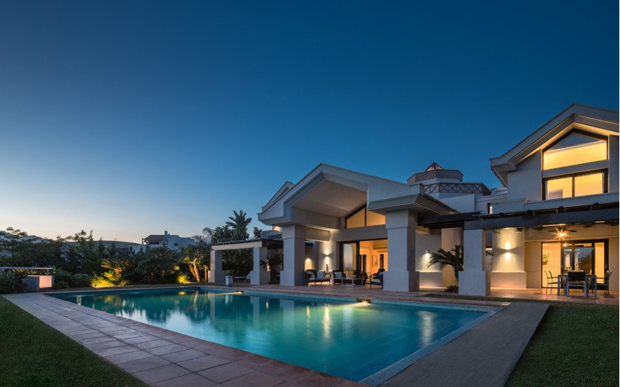 Elegant Villa with Sea Views in Los Flamingos Golf, Benahavís