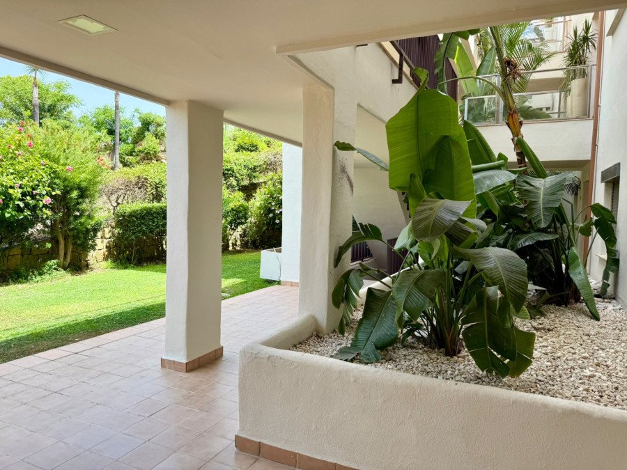 Modern Garden Apartment – New Golden Mile, Estepona