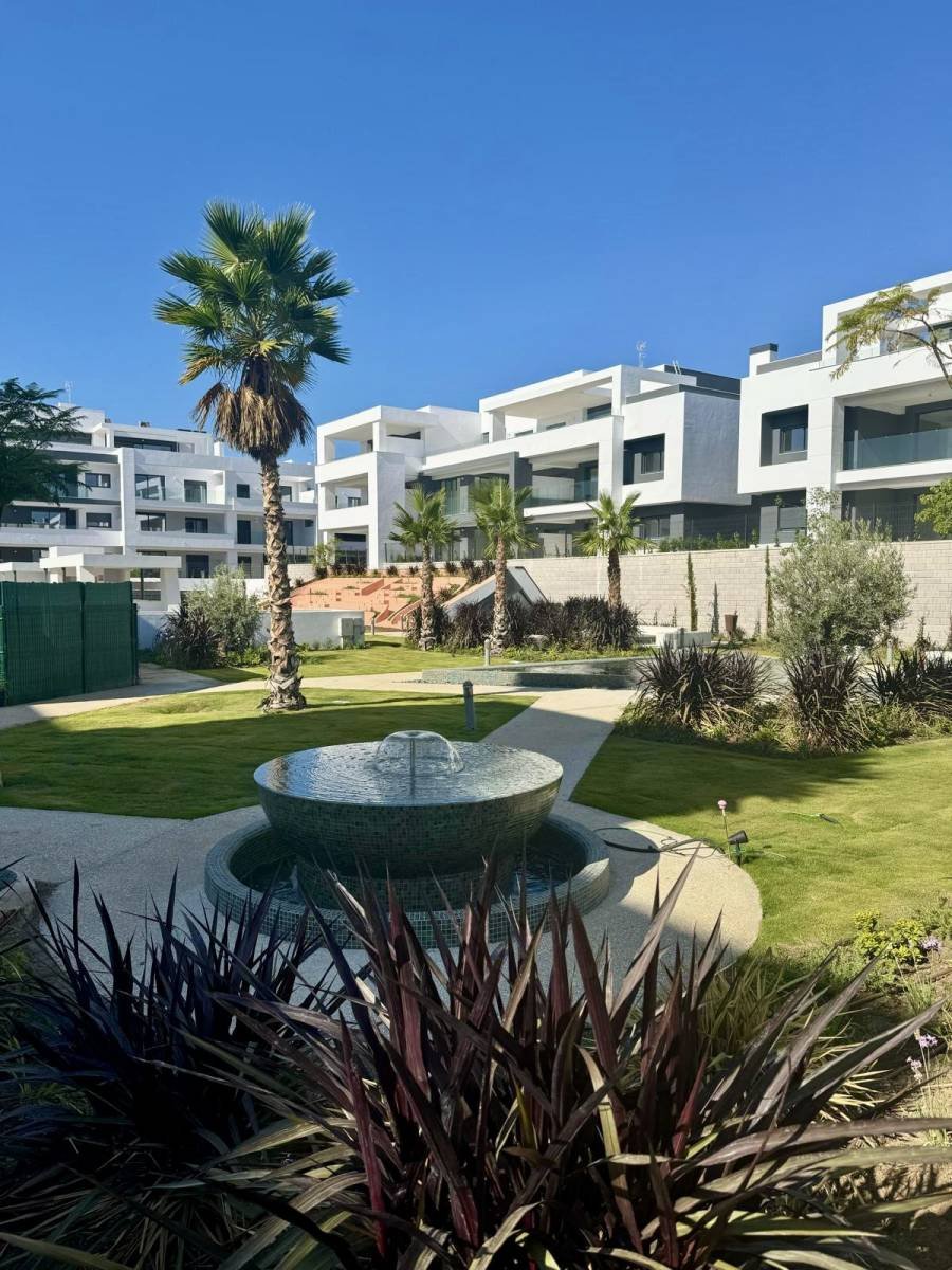 Modern Ground Floor Apartment for Rent – Vanian Gardens, New Golden Mile, Estepona