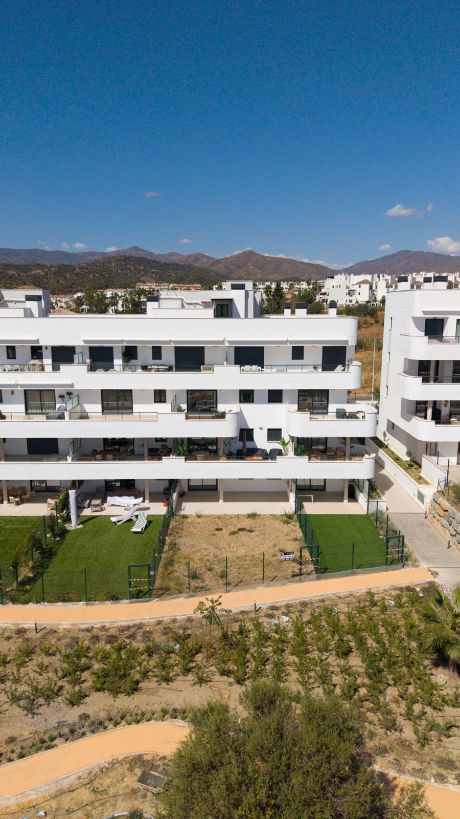 Modern Ground-Floor Apartment in Aranya Estepona – La Resina Golf