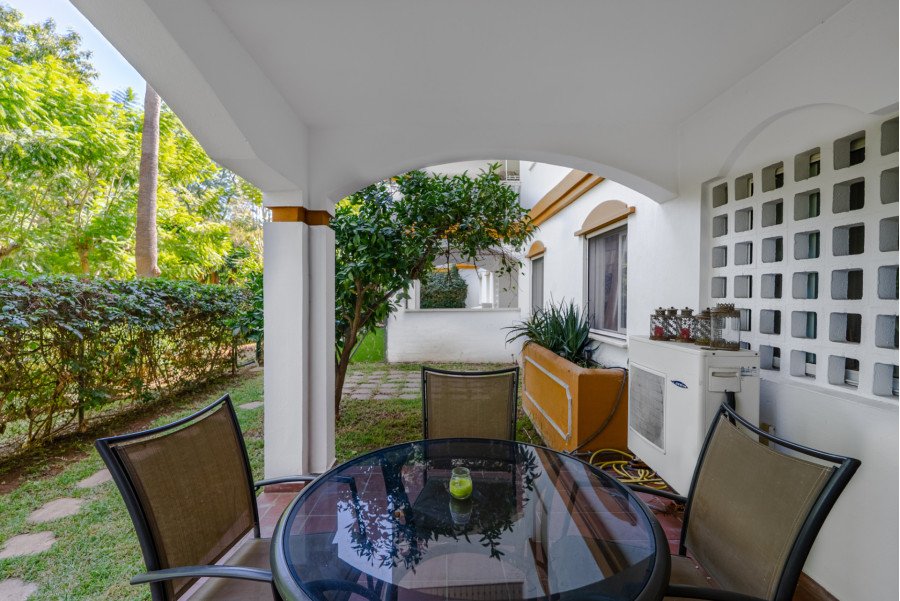 2 bedroom apartment in Dama de Noche from October to June