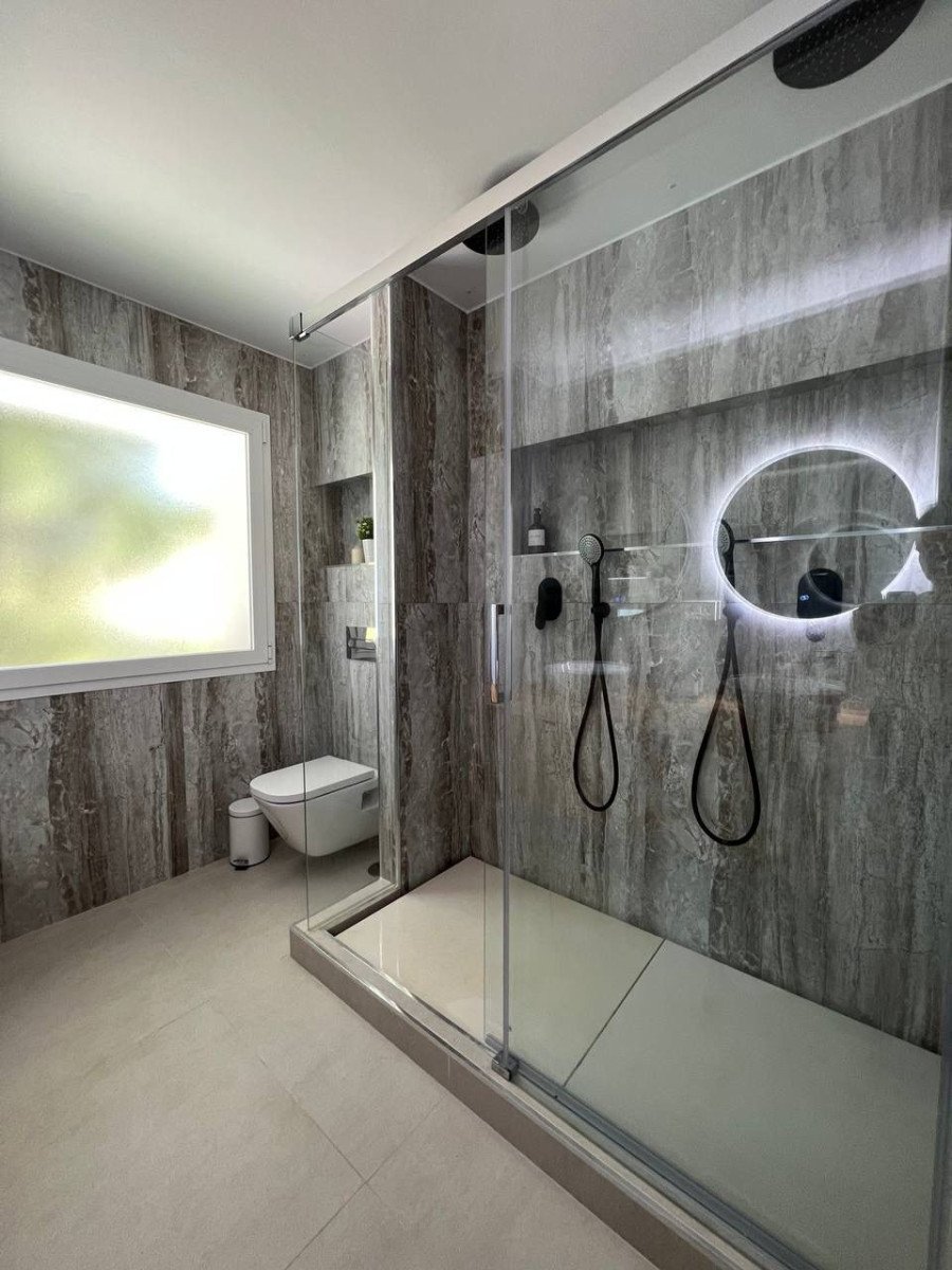 TOP-FLOOR APARTMENT IN LOS ARCOS DE LA QUINTA