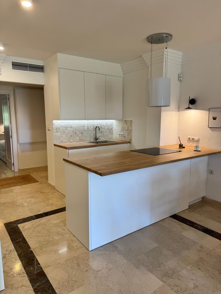 Apartment for Sale – Las Lomas del Río Real, Marbella East