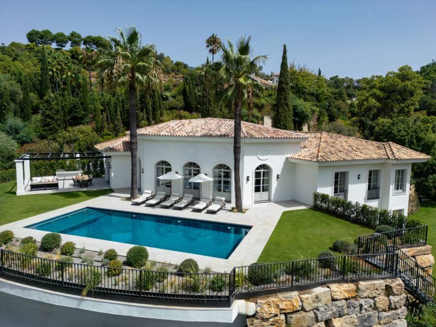 Villa Liora, Luxury Contemporary Villa in La Zagaleta