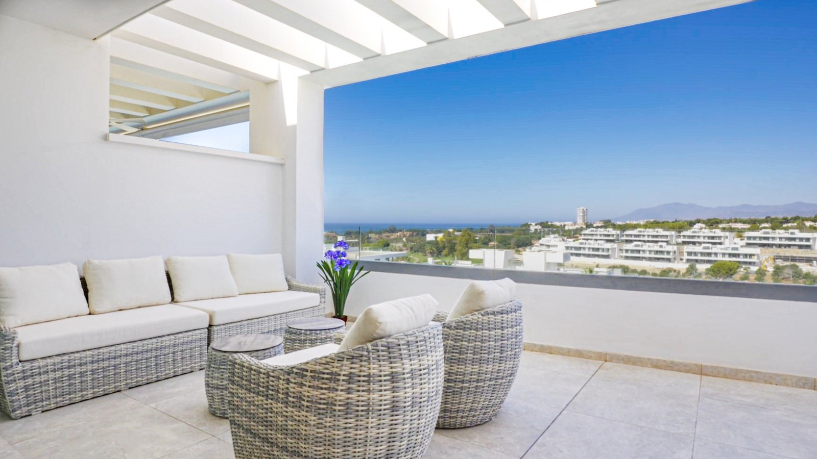 Duplex Penthouse в Marbella Este, Marbella | 3 спален | €1.79M — Marbella — 0-bed exterior view