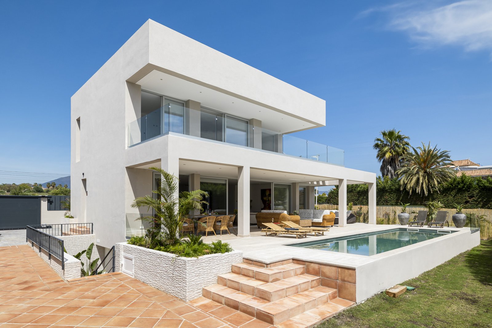 Villa в Linda Vista Baja, San Pedro de Alcantara | 5 спален | €2.95M — Marbella — 0-bed exterior view