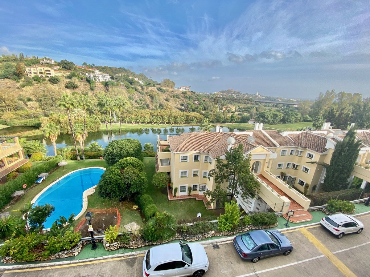 Penthouse в La Quinta, Benahavis | 4 спален | €0.80M — Marbella — 0-bed exterior view